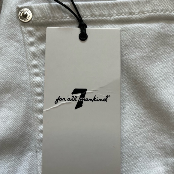 7 for all mankind. White jeans with blue and silver fringe piping. NWT. Size 25 - Picture 7 of 7